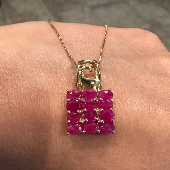 14K Gold Cluster Ruby Pendant & Necklace - Picture 3 of 7
